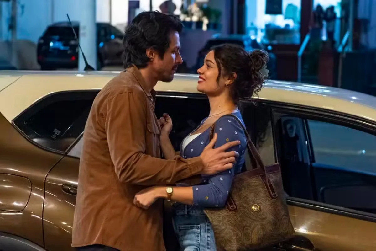 Imagem da Estação Plus, transmissão ao vivo de música e notícias