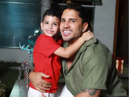 Imagem da capa da Rádio Estação Plus