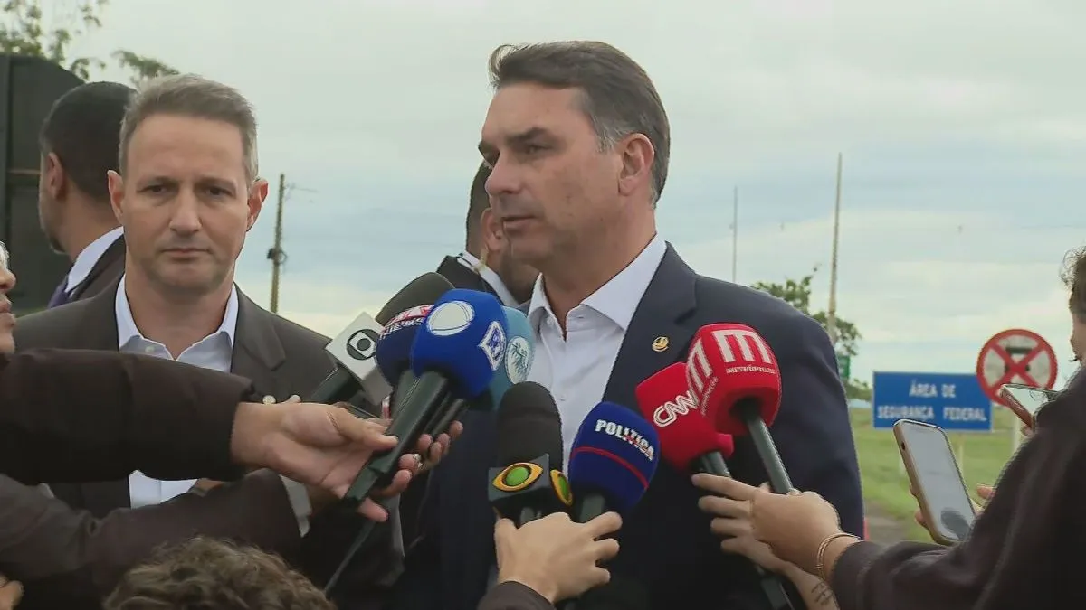 rádio estação plus logo