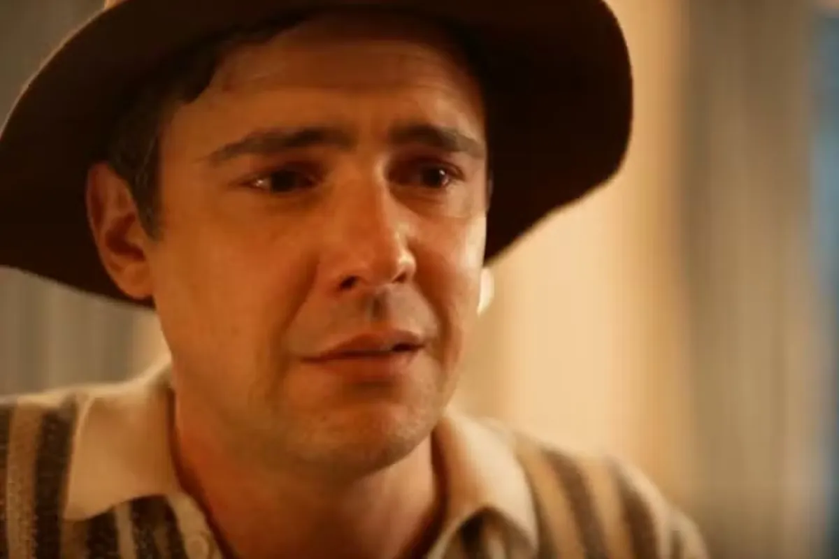 Candinho Sergio Guize apresentando na Rádio Estação Plus