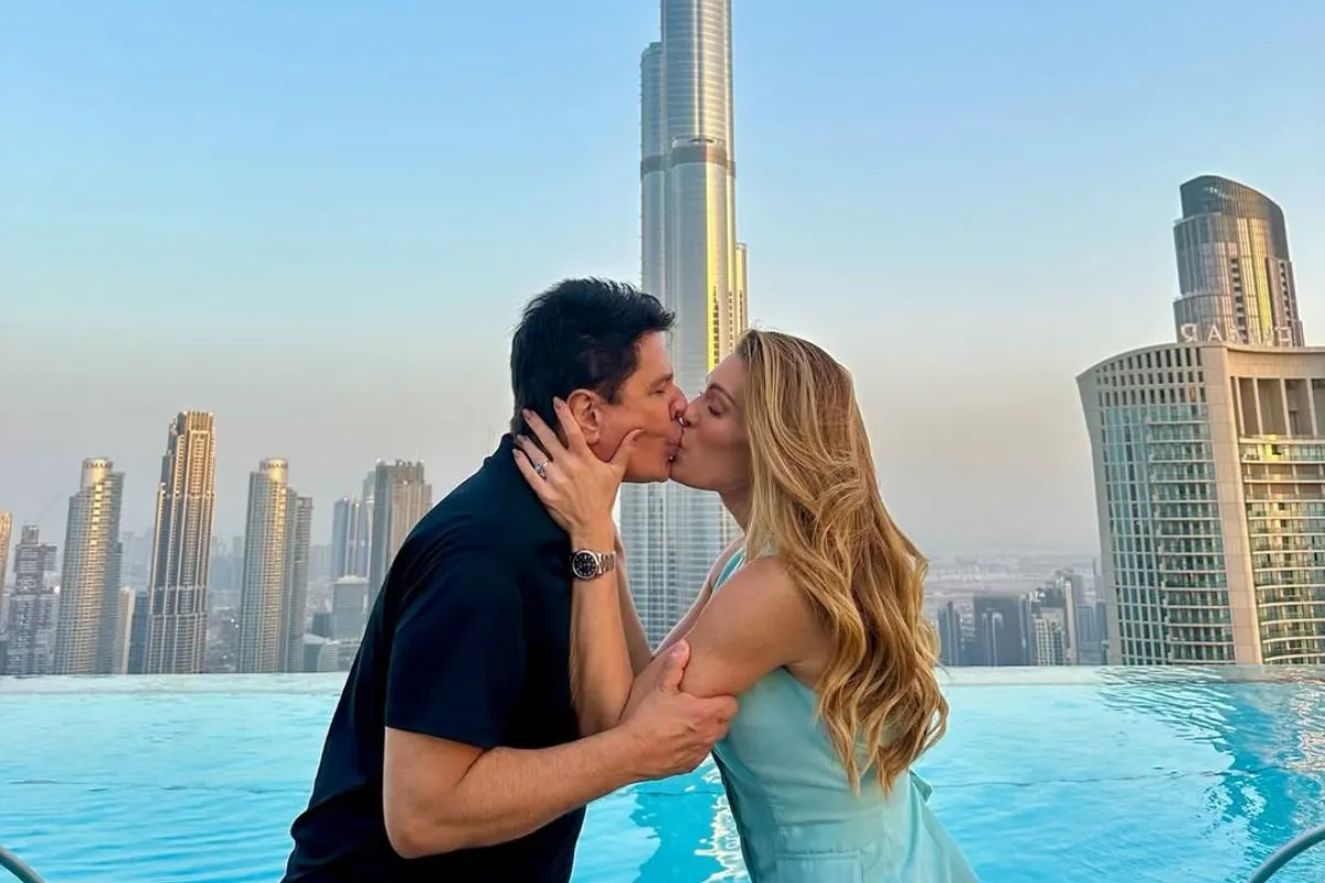 Imagem da Elaine Mickely e César Filho no Rádio Estação Plus