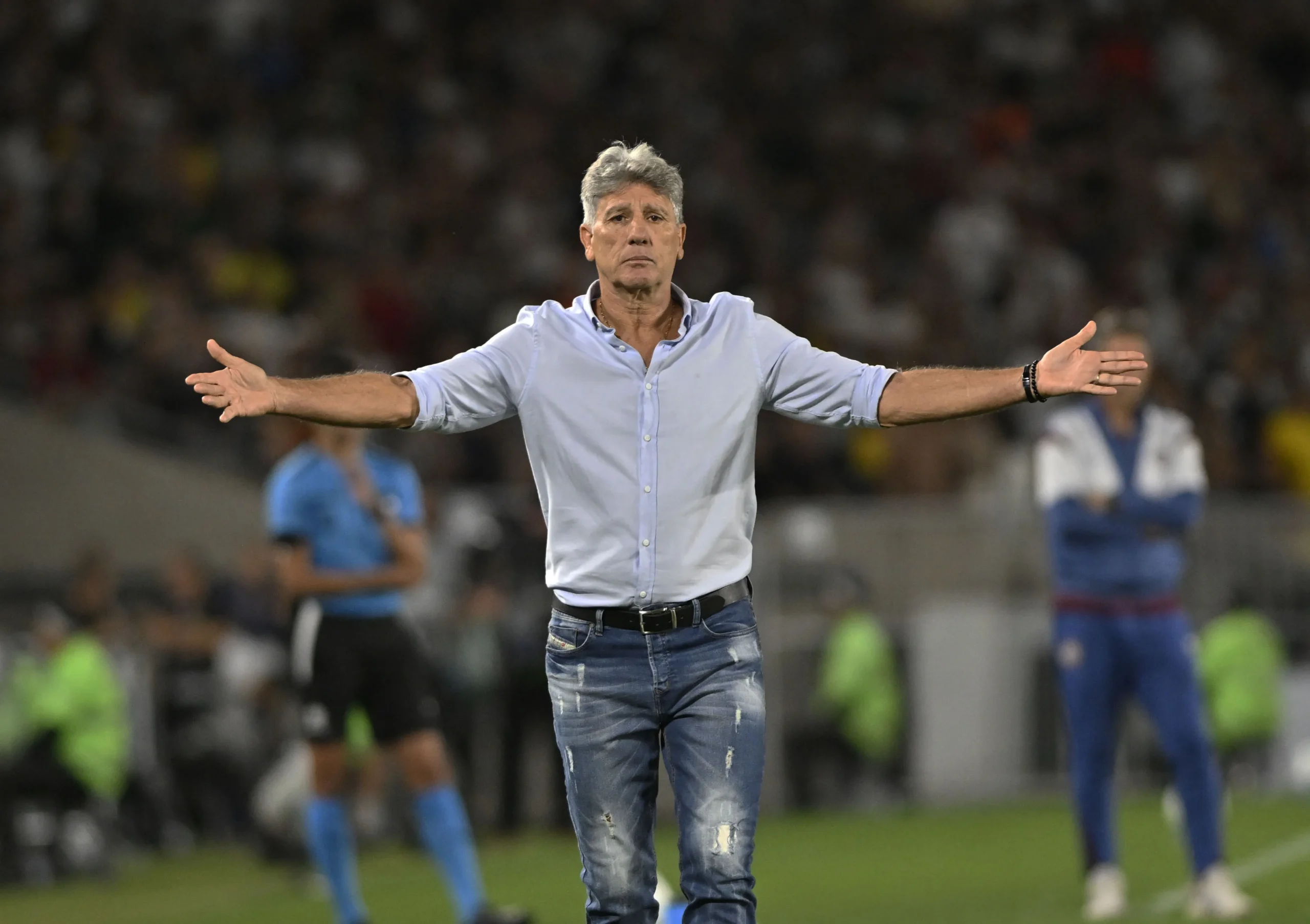 Rádio Estação Plus em streaming