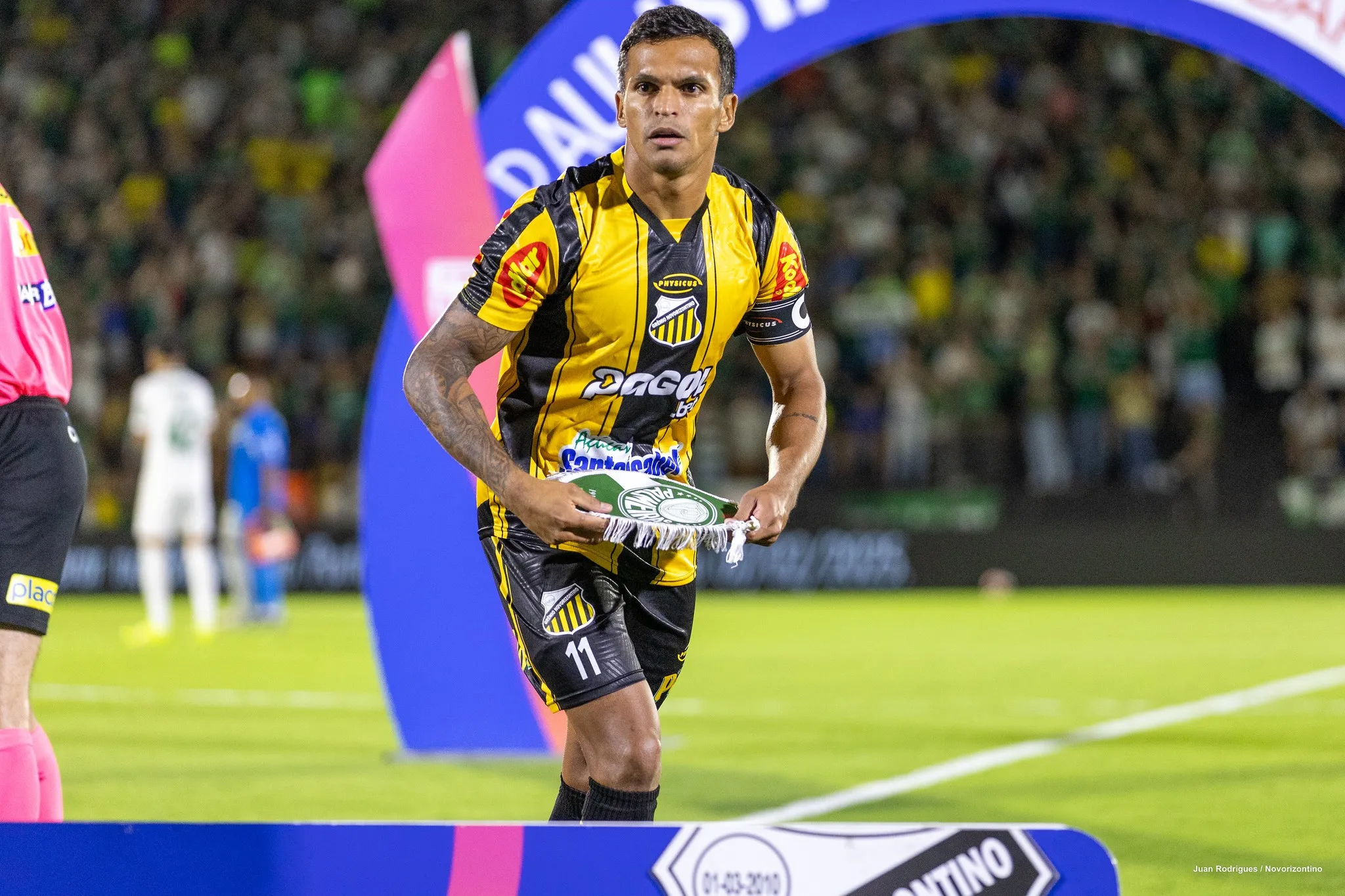 Imagem da Rádio Estação Plus em funcionamento com imagem do 55053992725-9b8f20cac3-k