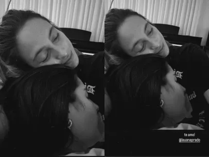 Imagem da Rádio Estação Plus, uma estação de rádio moderna e eficiente