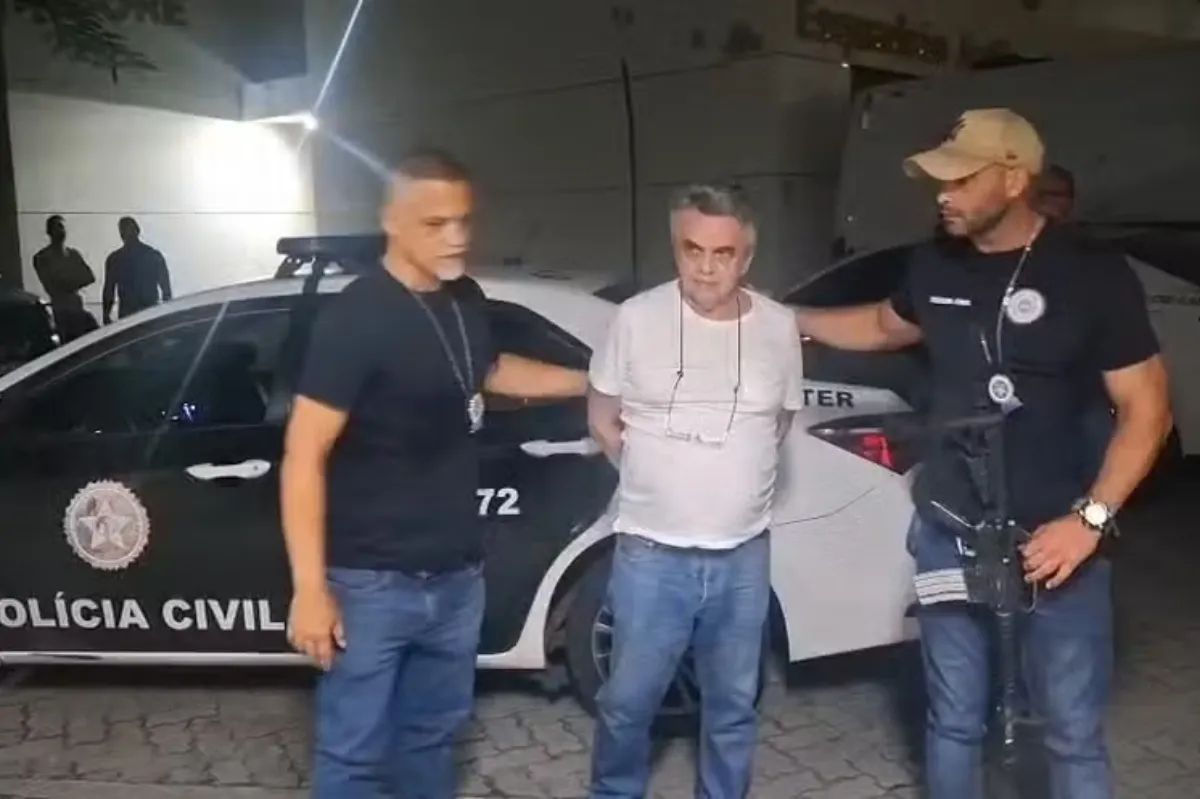 Imagem da estação de rádio Estação Plus