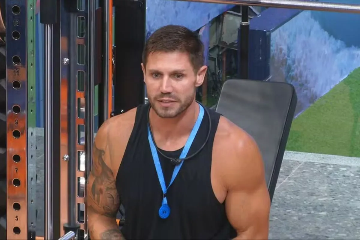 Imagem da Estação de Rádio Plus com Jonas Sulzbach