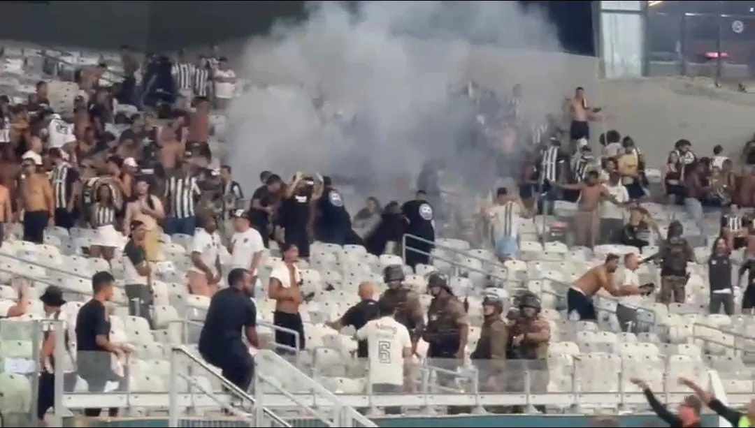 Imagem da Estação de Rádio Plus