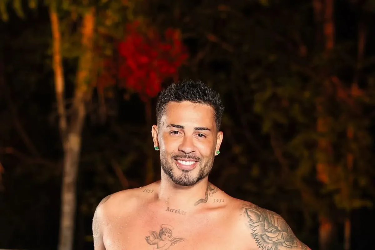 Imagem da Rádio Estação Plus com Carlinhos Maia