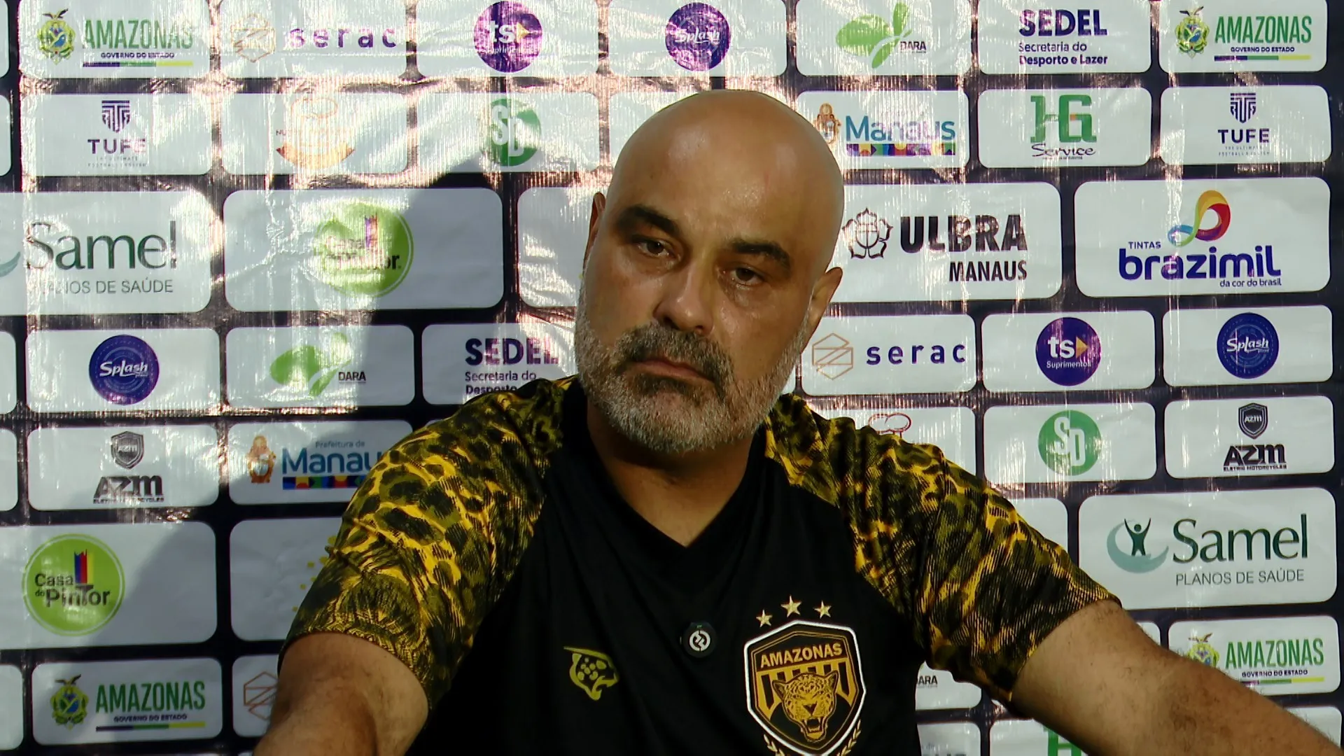 Rádio Estação Plus com Cristian de Souza