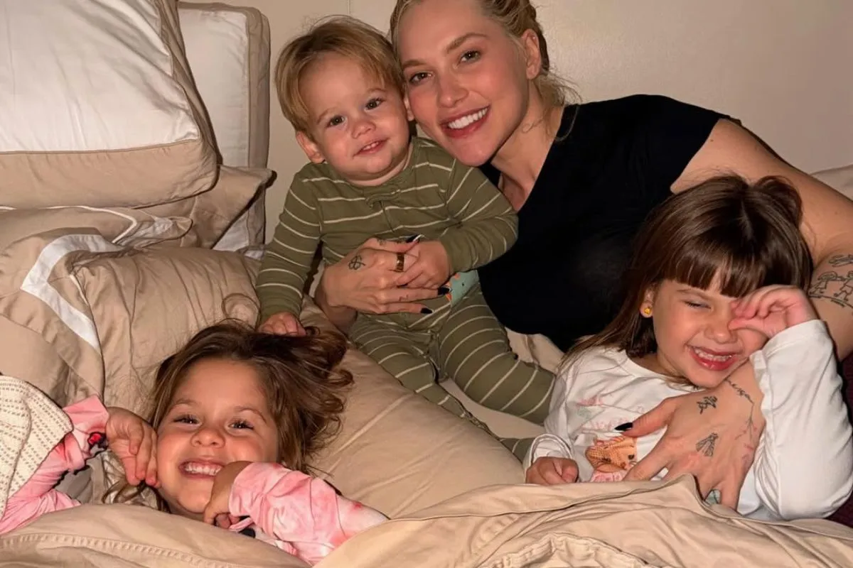 Imagem da Estação Rádio Plus da Virginia Fonseca Filhos