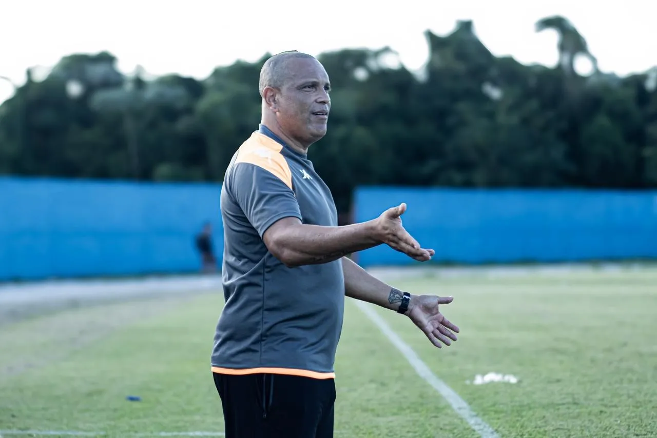 Imagem da estação de rádio Rádio Estação Plus