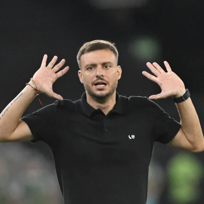 Imagem da Rádio Estação Plus em ação