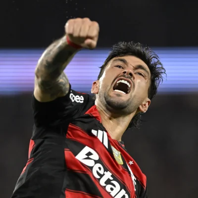 Rádio Estação Plus transmite música online de alta qualidade