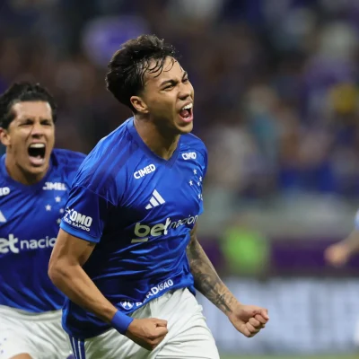 Imagem da estação de rádio Estação Plus