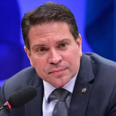 Rádio Estação Plus em direto com Alexandre Ramagem