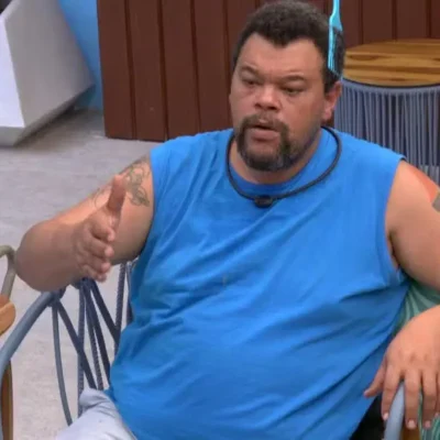 Imagem da Estação de Rádio Plus com Babu Santana e BBB 2.1