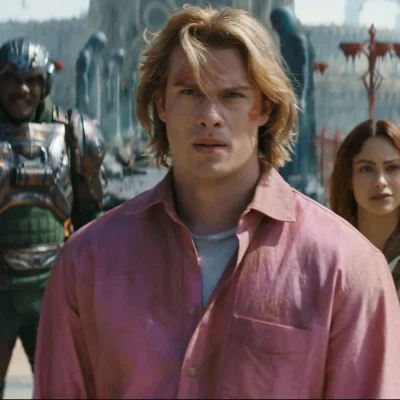 Rádio Estação Plus, Cena de He-Man e Nicholas Galitzine