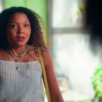 Imagem da Rádio Estação Plus com a música Coração Acelerado Laurinha