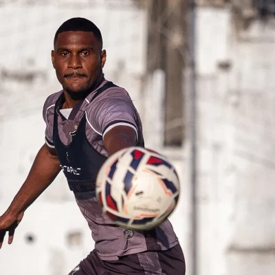 Rádio Estação Plus - Estação de Rádio Online para ouvir música e programas