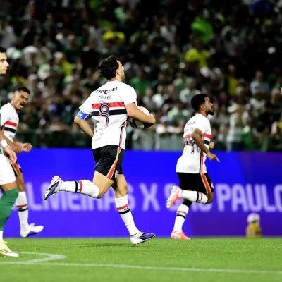 Imagem da Estação de Rádio Plus em ação