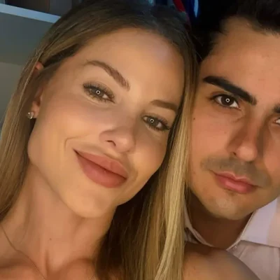 Saory e Dudu Camargo em cena na Rádio Estação Plus