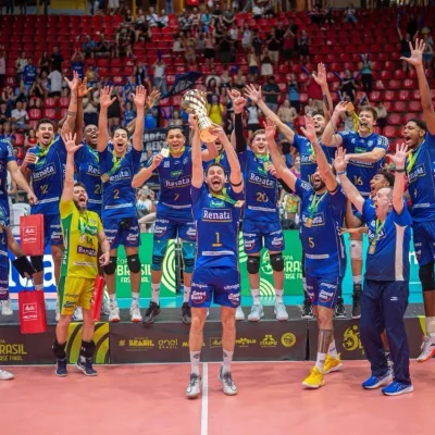 Imagem da rádio Estação Plus em funcionamento