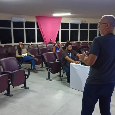 Página de início da Rádio Estação Plus